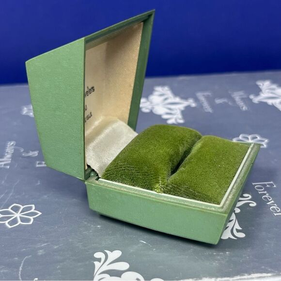 Rocket Jewelry Box w/ stand Velour lined Vintage Brown's Jewelers Maine - Picture 2 of 11